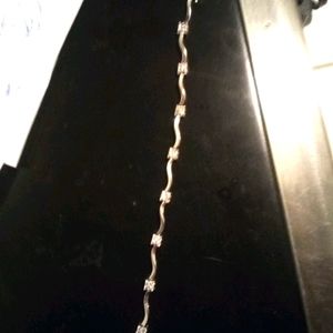 14kt solid white gold diamond tennis bracelet